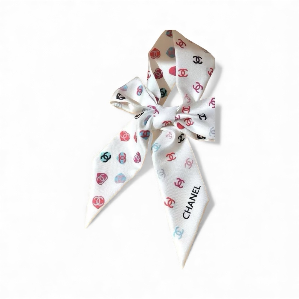 Chanel CC Logo 100% Silk Scarf White Multicolor NWOT - Picture 2 of 3